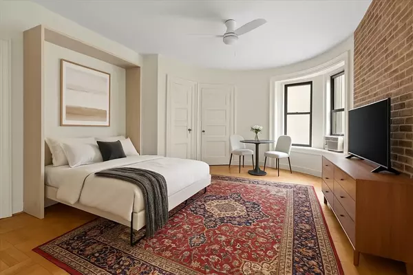 New York (manhattan), NY 10025,293 Riverside DR #4B