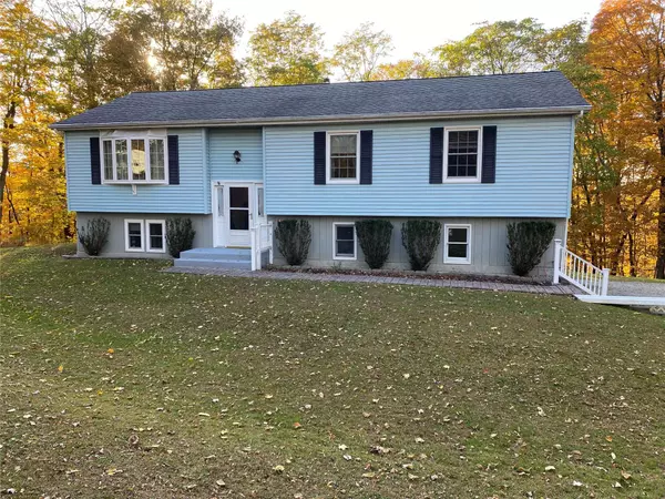 Rhinebeck, NY 12572,22 Beacham RD