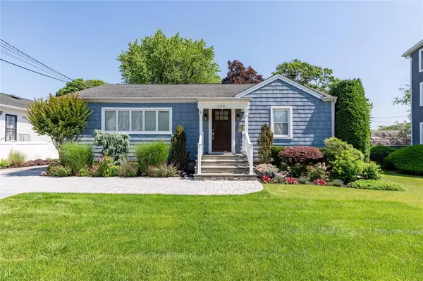 234 N Village AVE, Lynbrook, NY 11563
