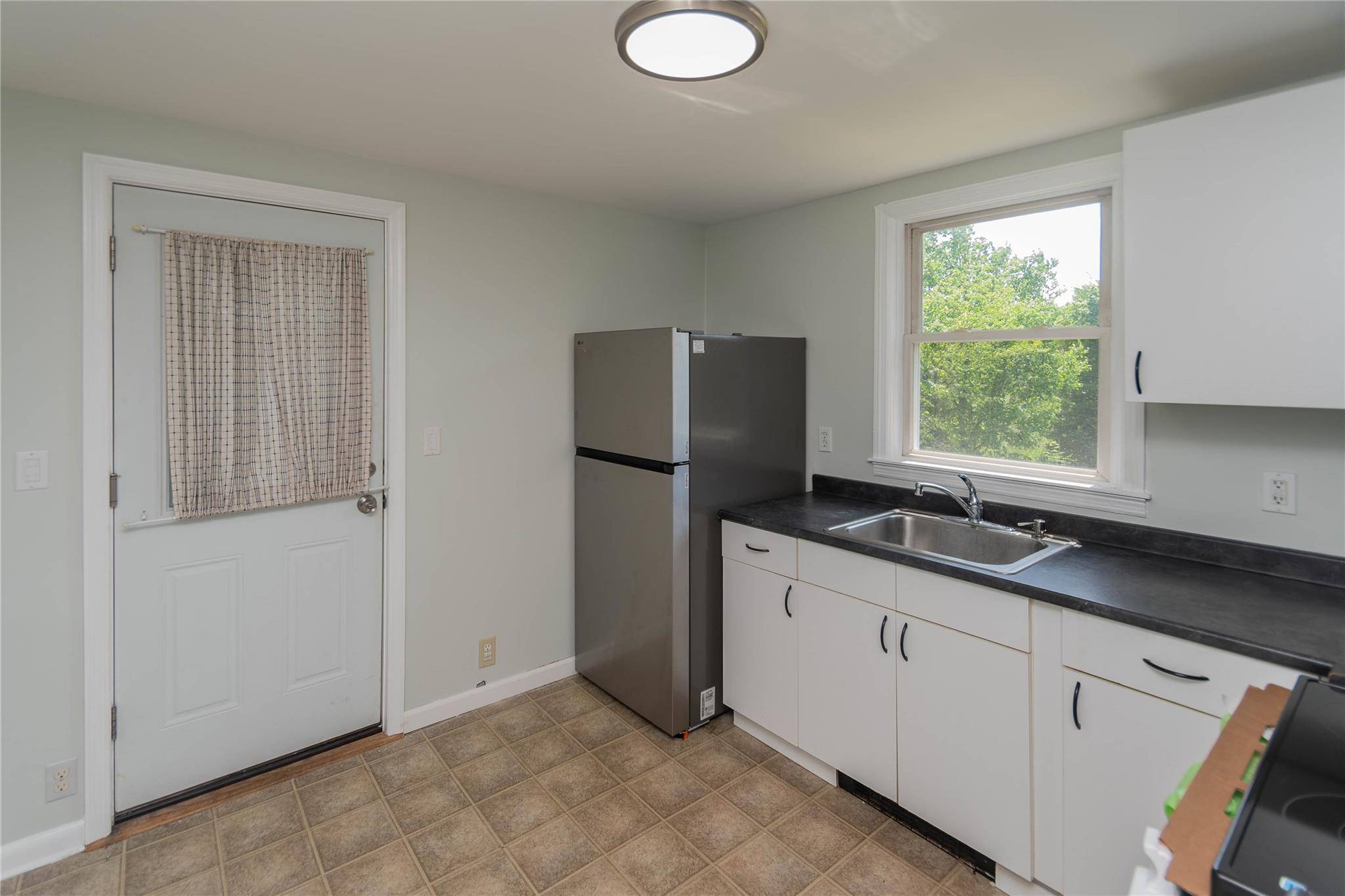 Poughquag, NY 12570,2556 Route 55 #3
