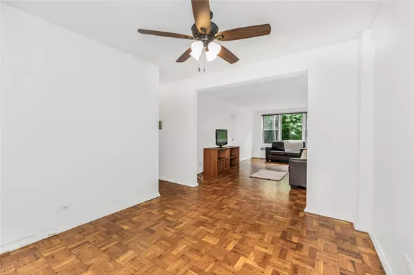 Bronx, NY 10470,4320 Van Cortlandt Park East #1E