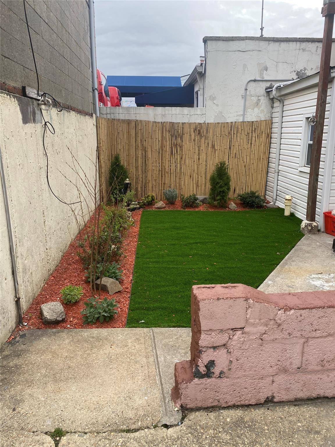 Elmont, NY 11003,549 Hempstead
