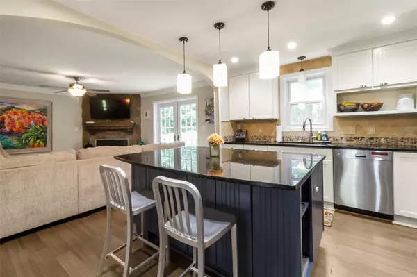 Brewster, NY 10509,4 Plum Tree CT