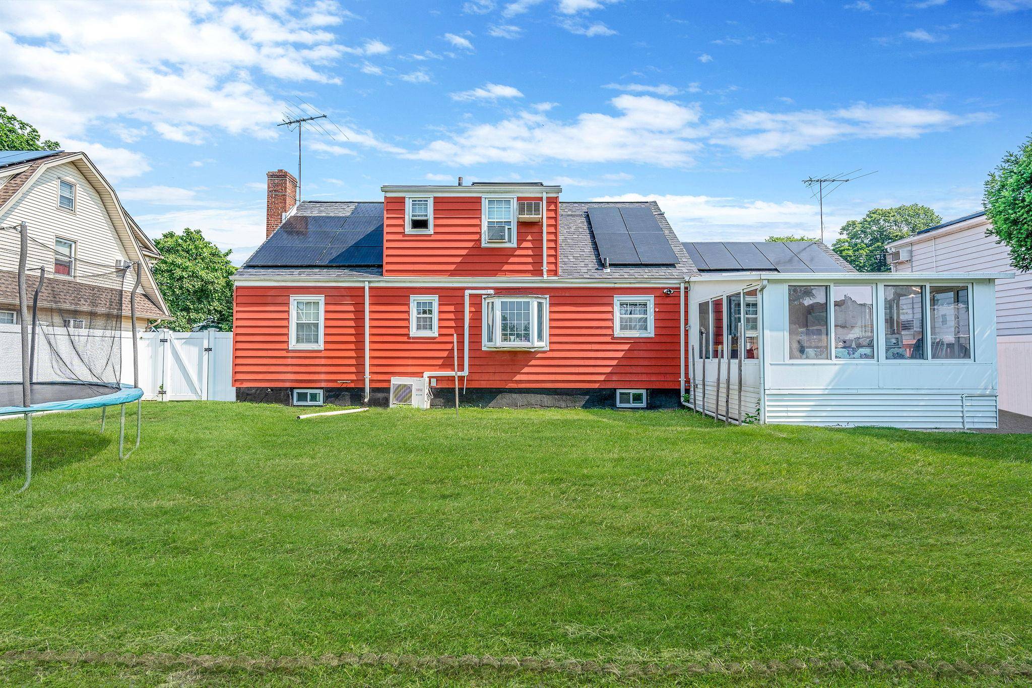 Baldwin, NY 11510,694 Koelbel CT