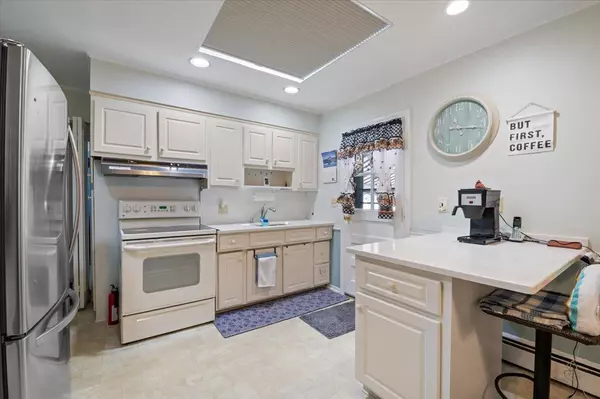 Massapequa Park, NY 11762,171 McKinley ST
