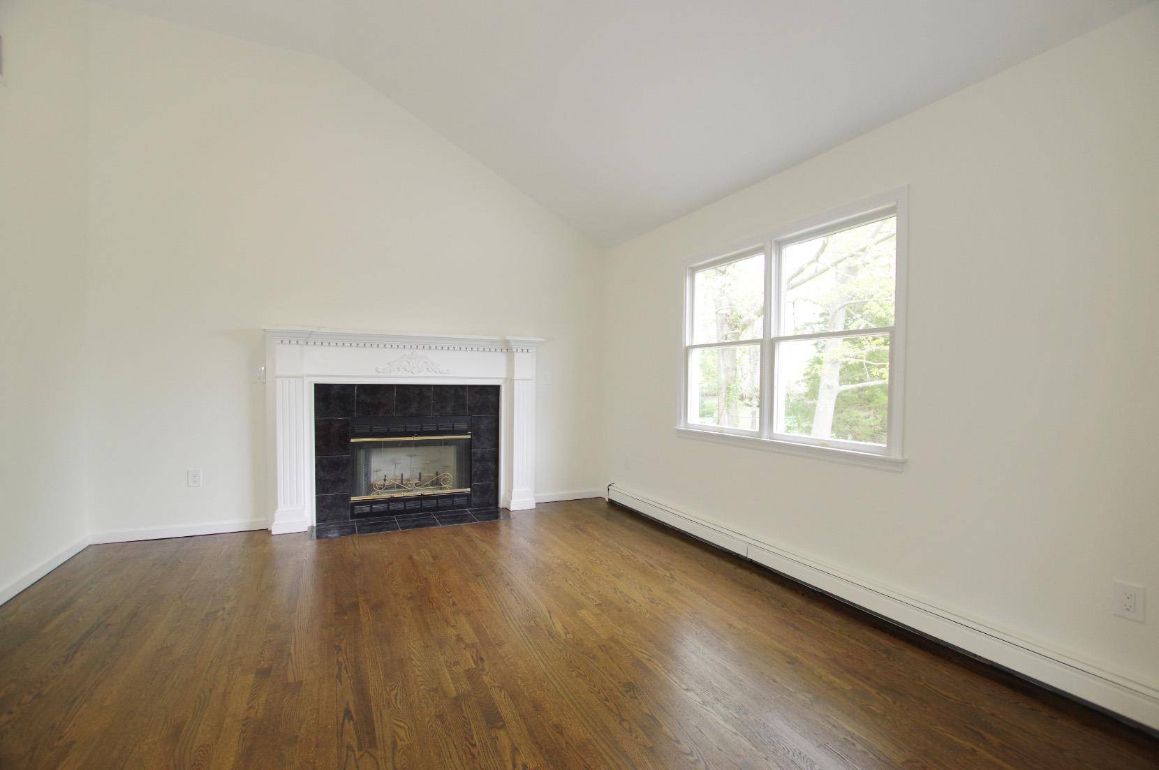 Wading River, NY 11792,112 Fairway DR