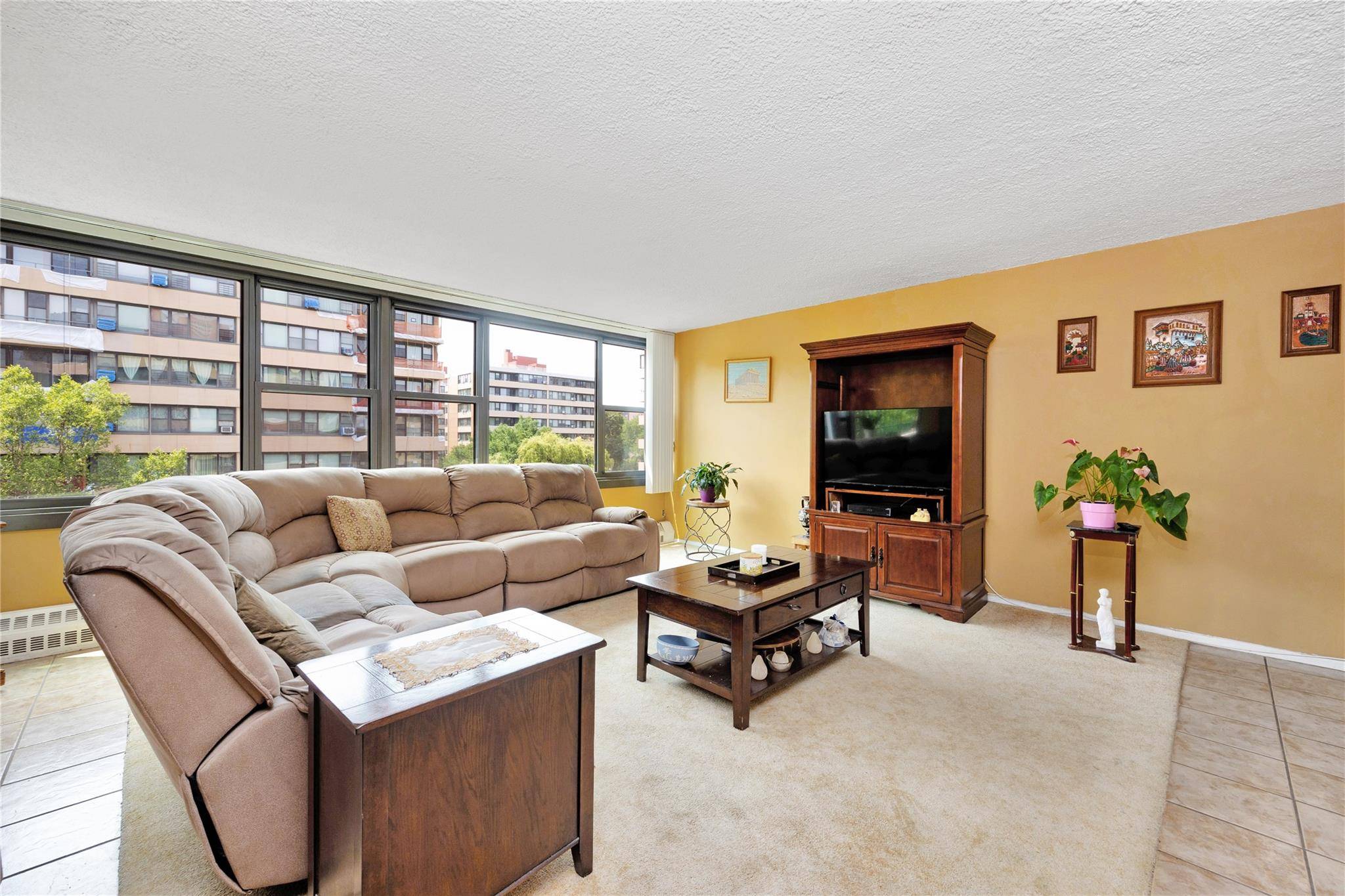 Beechhurst, NY 11357,166-31 9th AVE #6A