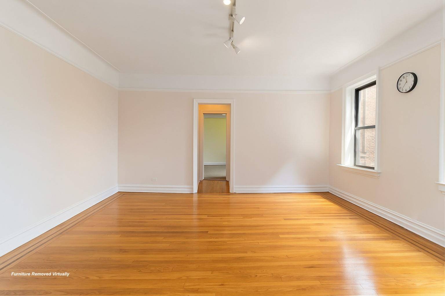 Jackson Heights, NY 11372,83-10 35th AVE #5B