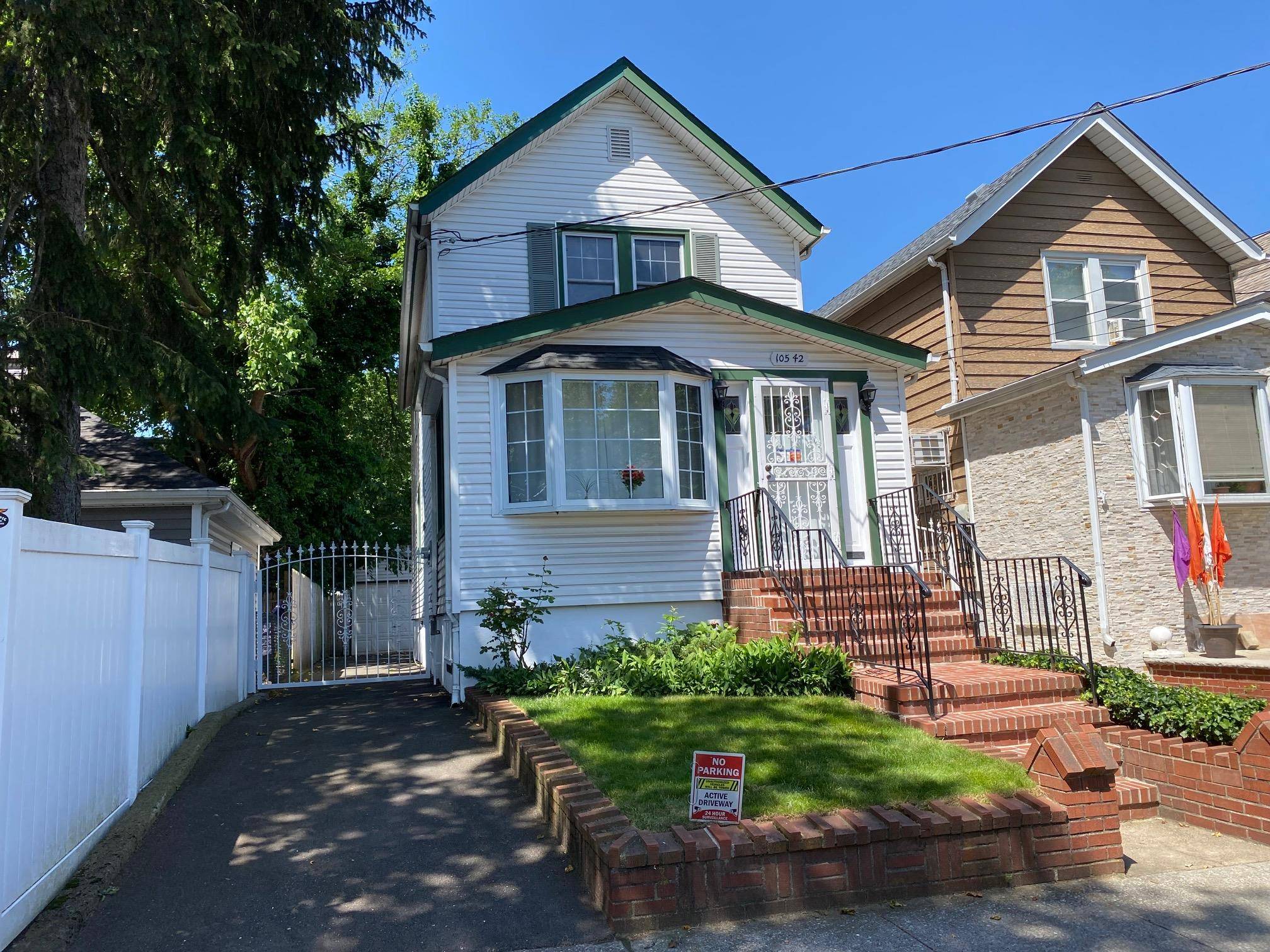 10542 91st ST, Ozone Park, NY 11417