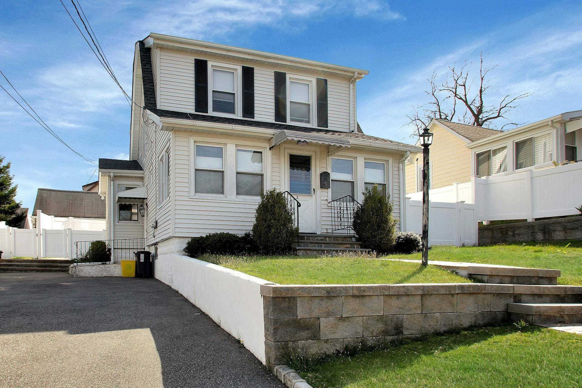 Locust Valley, NY 11560,31 Riggs PL