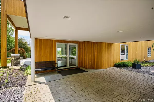Chatham, NY 12136,33 Ford RD