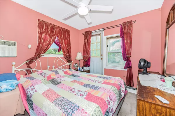 Bronx, NY 10464,97 Hawkins ST