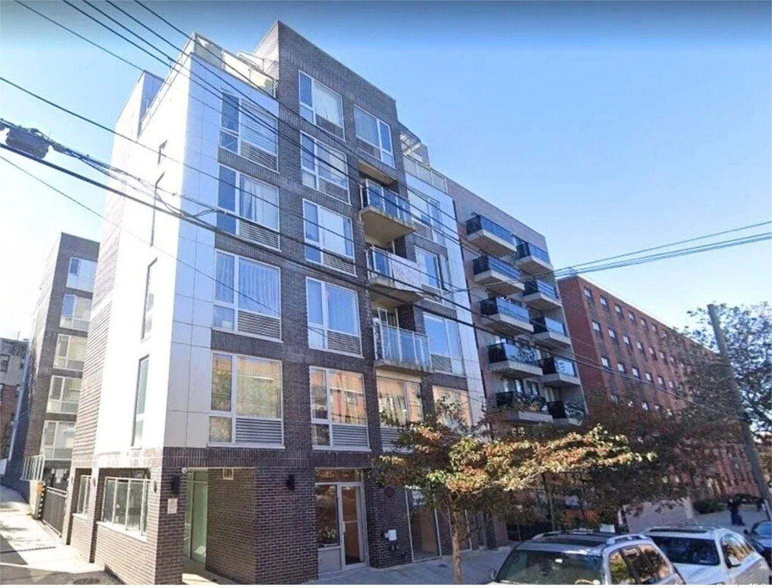 Flushing, NY 11355,139-30 34th AVE #3B