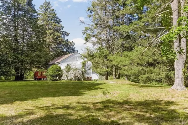 Chappaqua, NY 10514,380 Whippoorwill RD