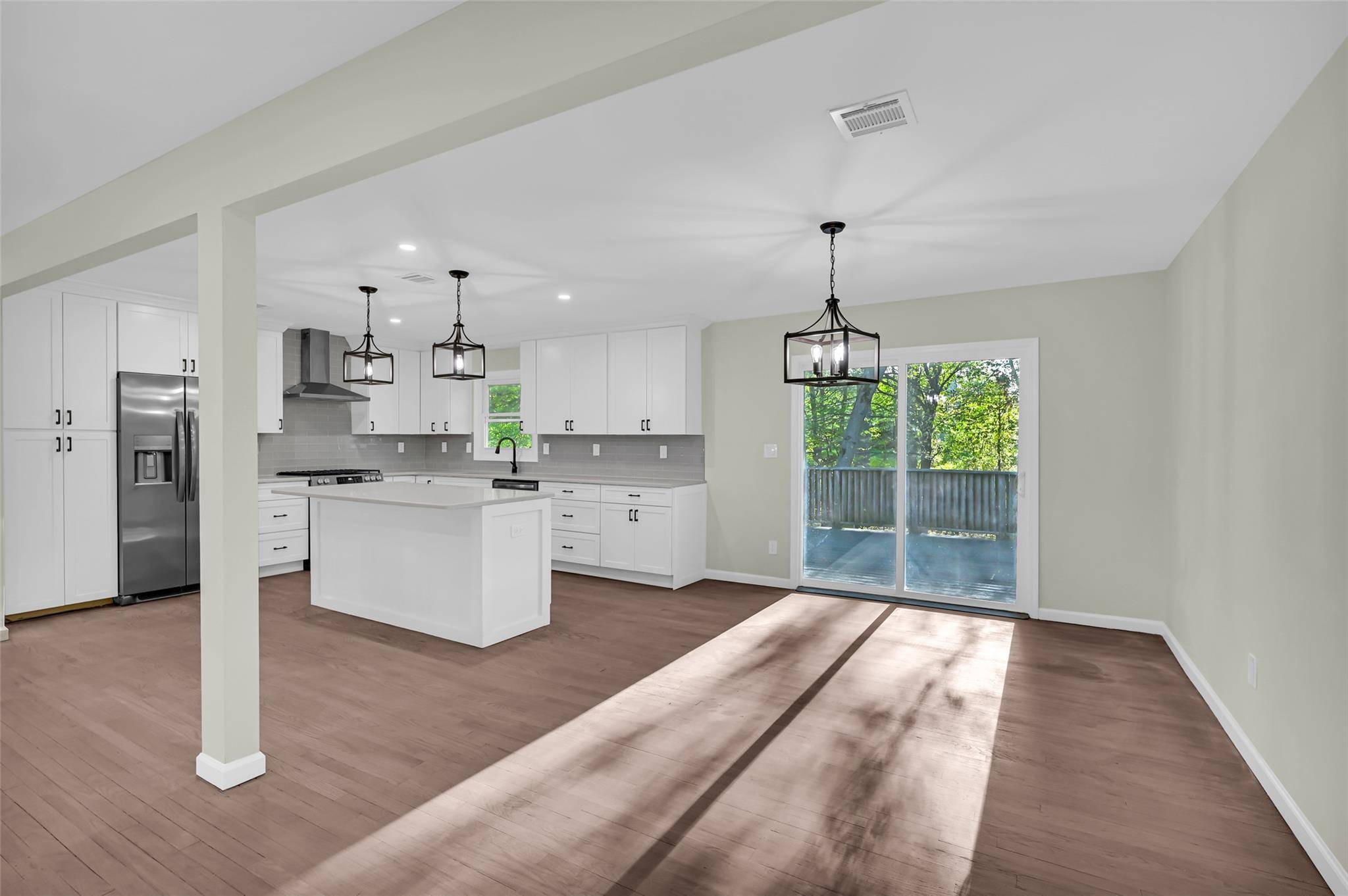 Bardonia, NY 10954,23 White Oak Ln