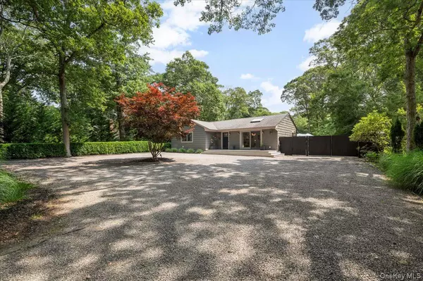 94 Hands Creek RD, East Hampton, NY 11937
