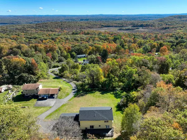 New Paltz, NY 12561,745 Floyd Ackert RD