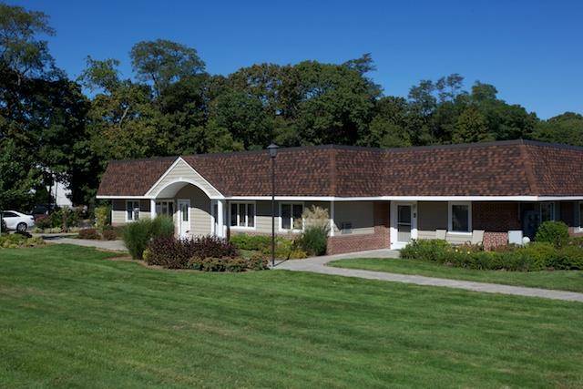 255 E Main ST #30, East Islip, NY 11730