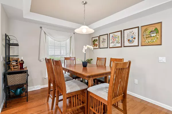 Riverhead, NY 11901,1661 Old Country RD #543
