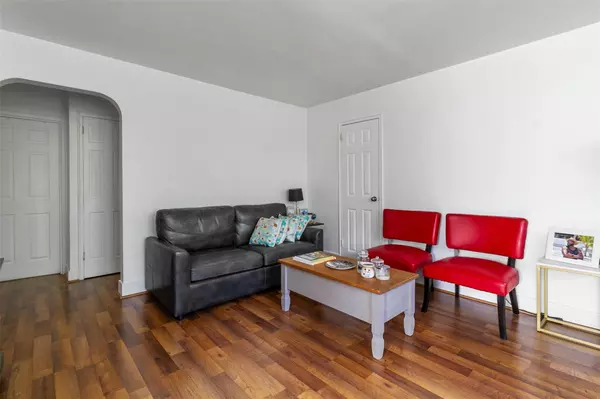 Yonkers, NY 10701,84 Spruce ST #1A