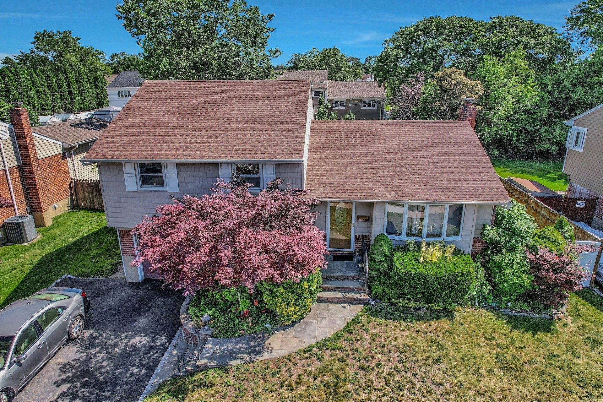 Syosset, NY 11791,45 Colony LN