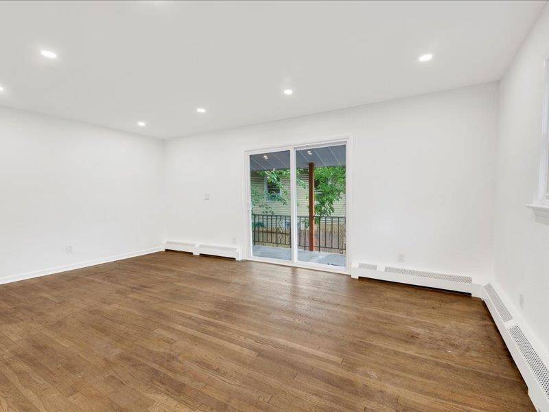 Elmsford, NY 10523,166 Sears AVE