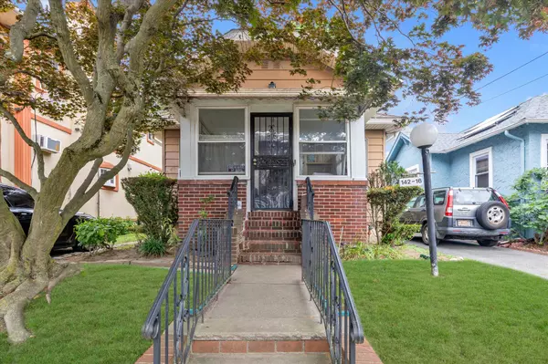 Springfield Gardens, NY 11413,142-16 223 ST