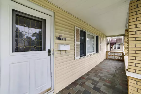Harrison, NY 10528,31 Maple AVE