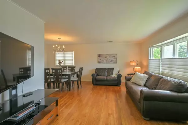 Whitestone, NY 11357,15115 25th AVE