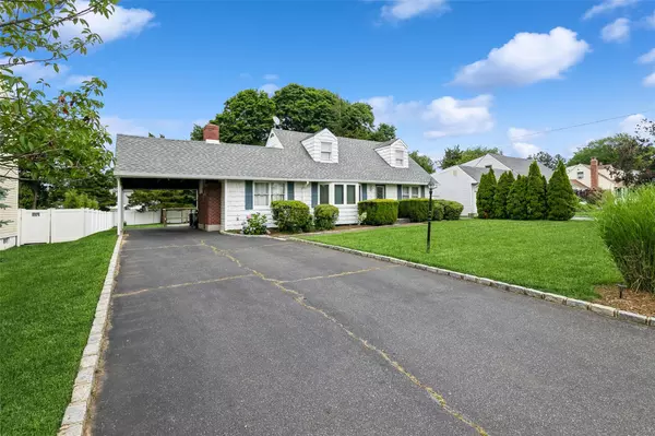 East Northport, NY 11731,29 Cornell ST