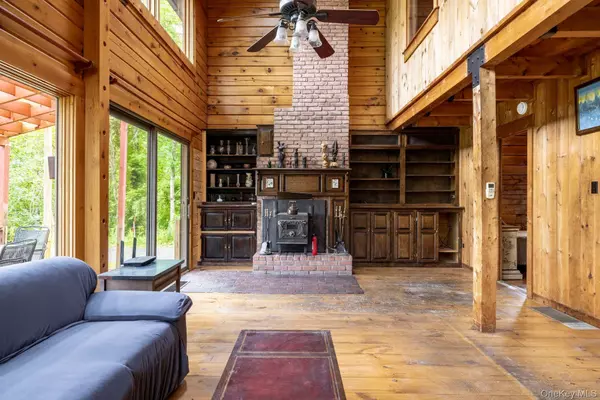 Chatham, NY 12136,340 Lower Cady RD