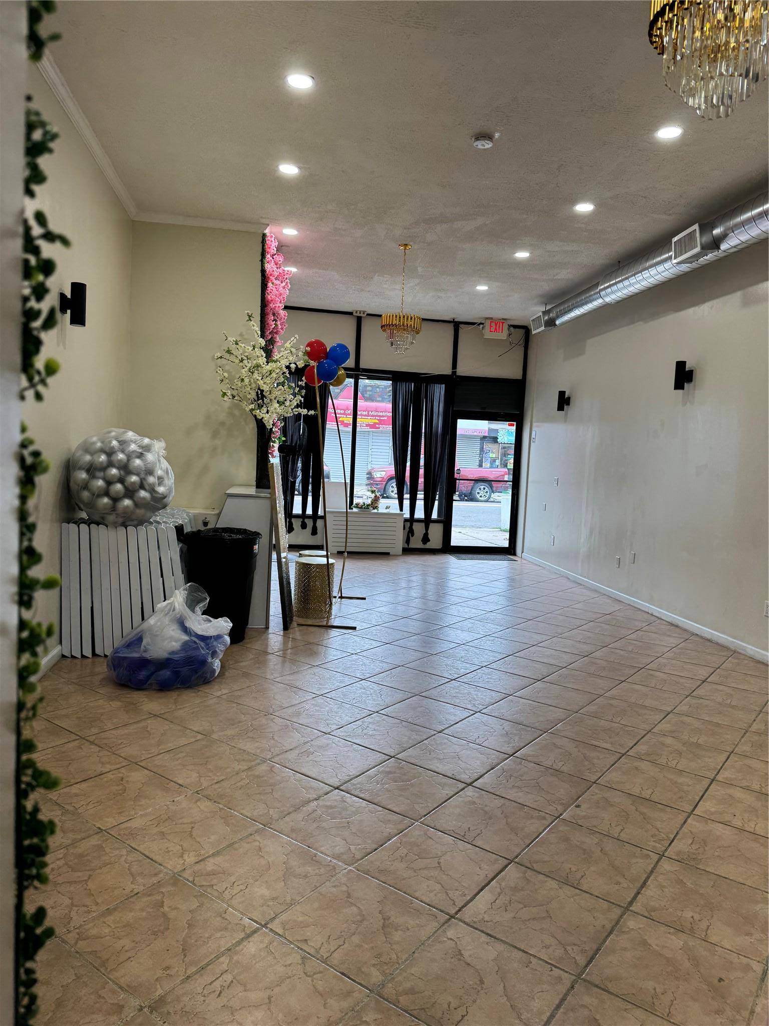 Saint Albans, NY 11412,199-19 Linden Blvd