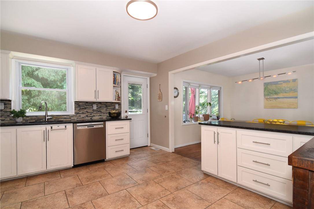 Irvington, NY 10533,15 Algonquin DR