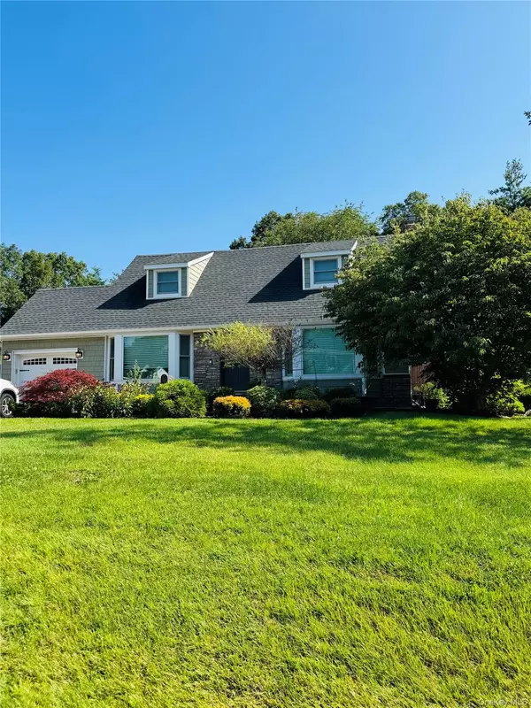 Commack, NY 11725,110 Roxbury DR