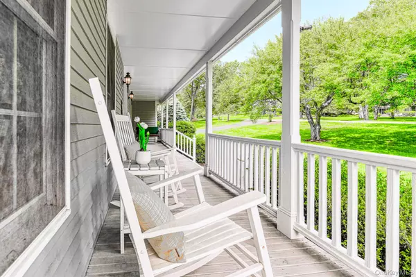 Warwick, NY 10990,21 Crystal Farm RD