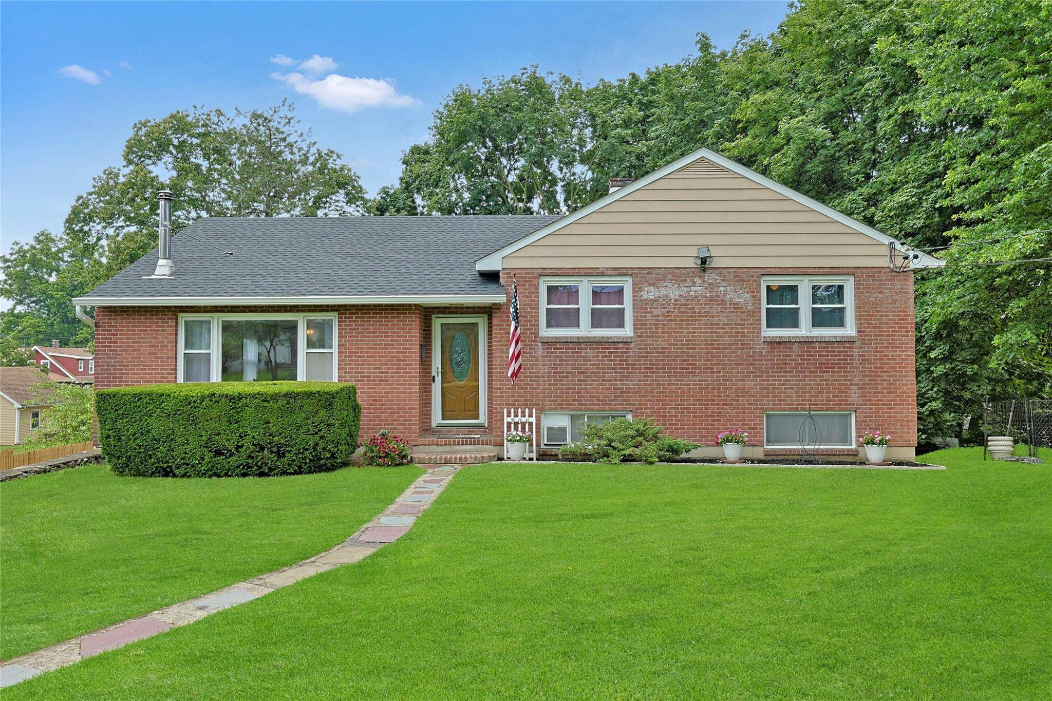 204 Seward ST, Buchanan, NY 10511