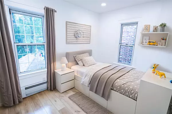Jamaica, NY 11436,11414 Inwood ST