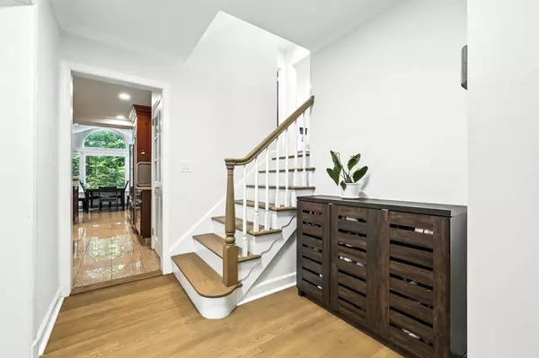Scarsdale, NY 10583,34 Woods LN