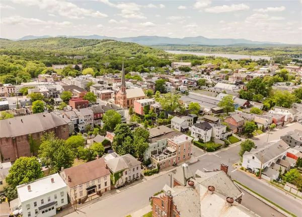 609 State ST, Hudson, NY 12534