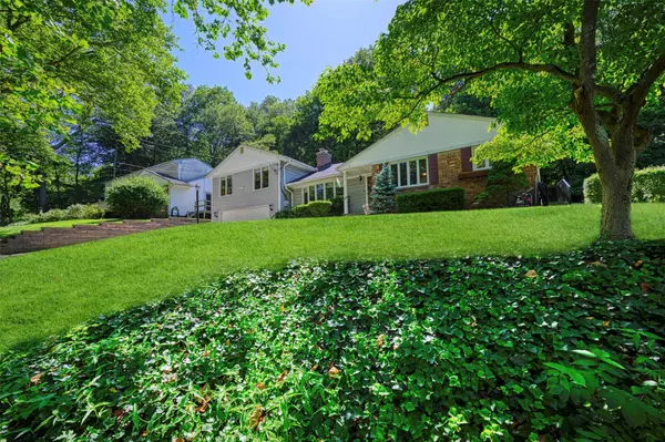 Centerport, NY 11721,54 Bankside DR