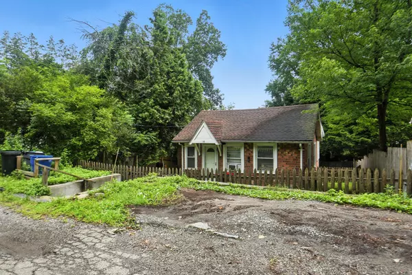 Lake Peekskill, NY 10537,14 Pine ST