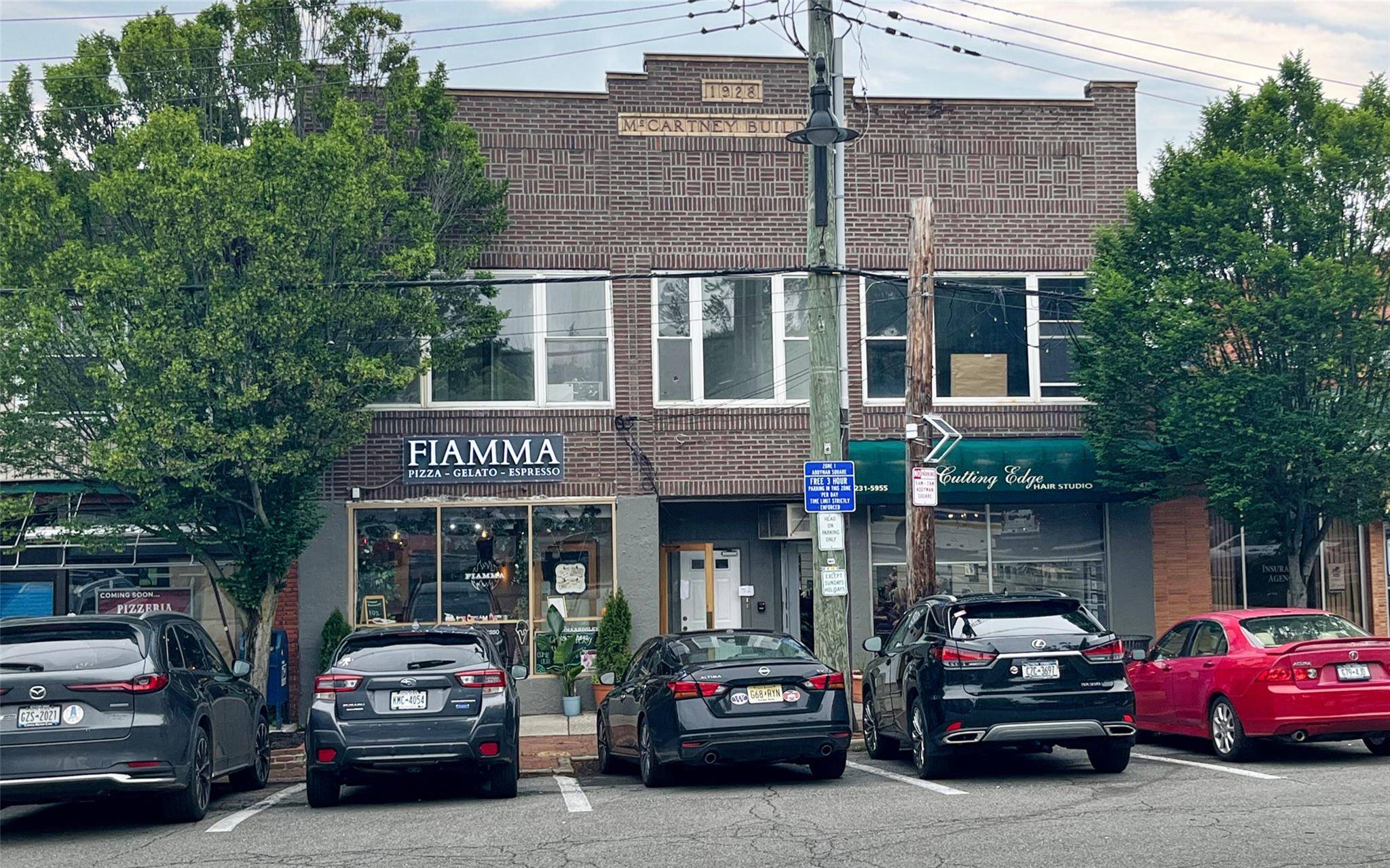 Ardsley, NY 10502,475 Ashford AVE #1