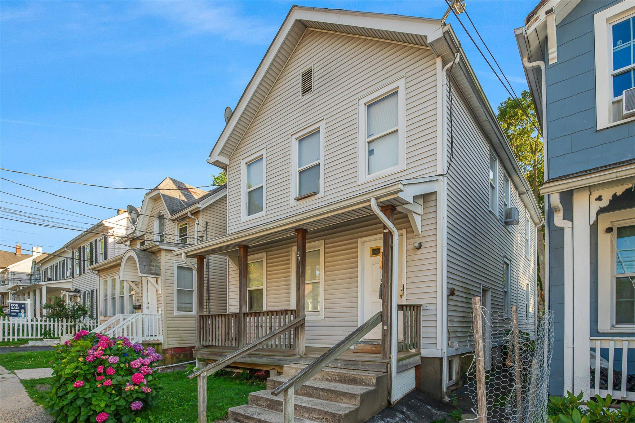 Ossining, NY 10562,37 Ann ST