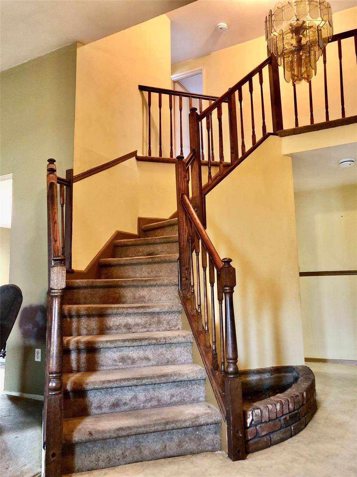 Selden, NY 11784,12 Executive RD