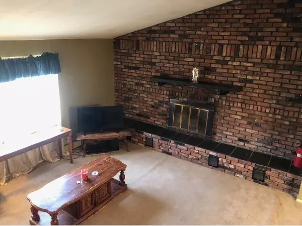 Selden, NY 11784,12 Executive RD