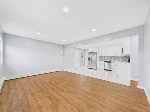 Baldwin, NY 11510,1057 Washington ST
