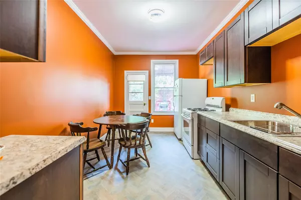 Woodhaven, NY 11421,8404 89th AVE