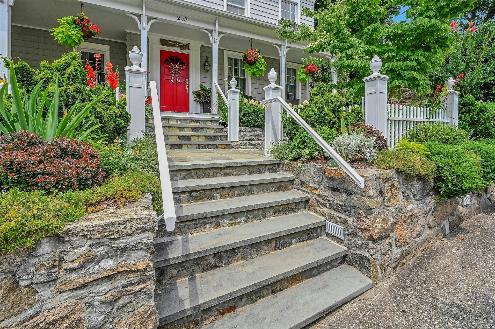 Port Jefferson, NY 11777,203 E Broadway #C