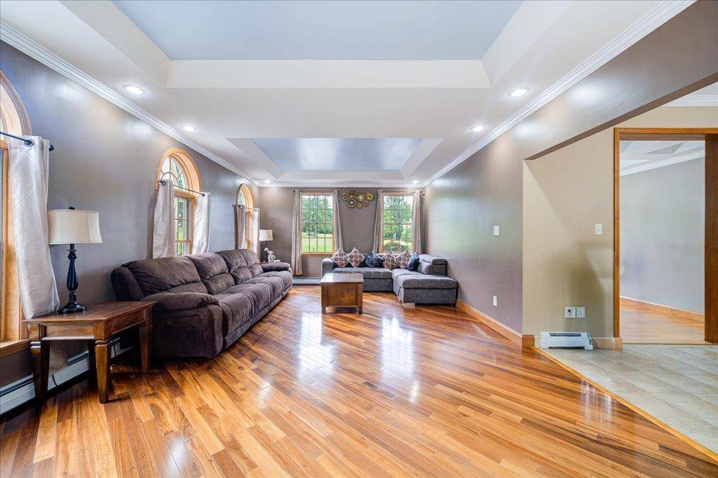 South Fallsburg, NY 12779,210 Grey RD