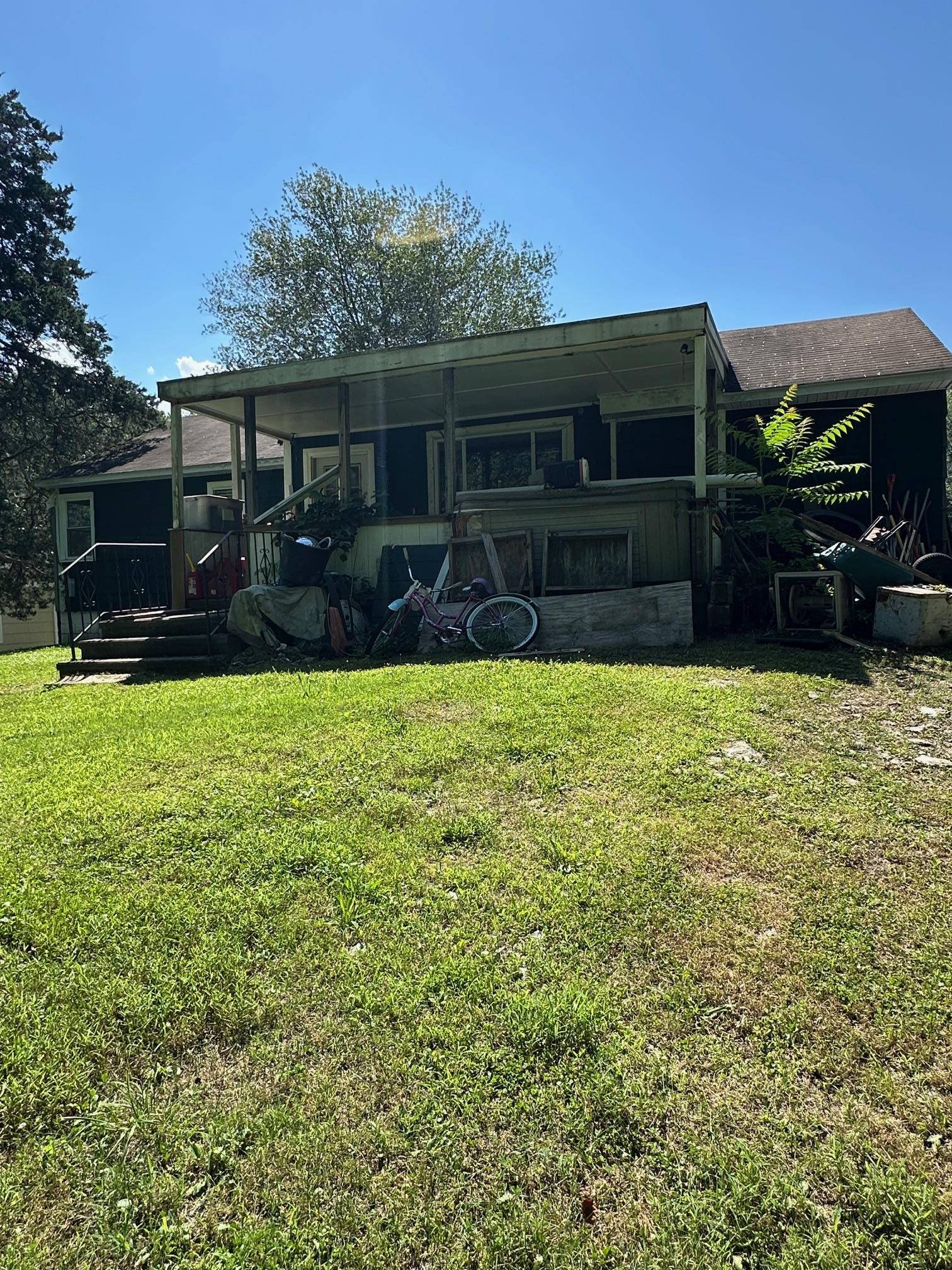 Hyde Park, NY 12538,9 Norah LN